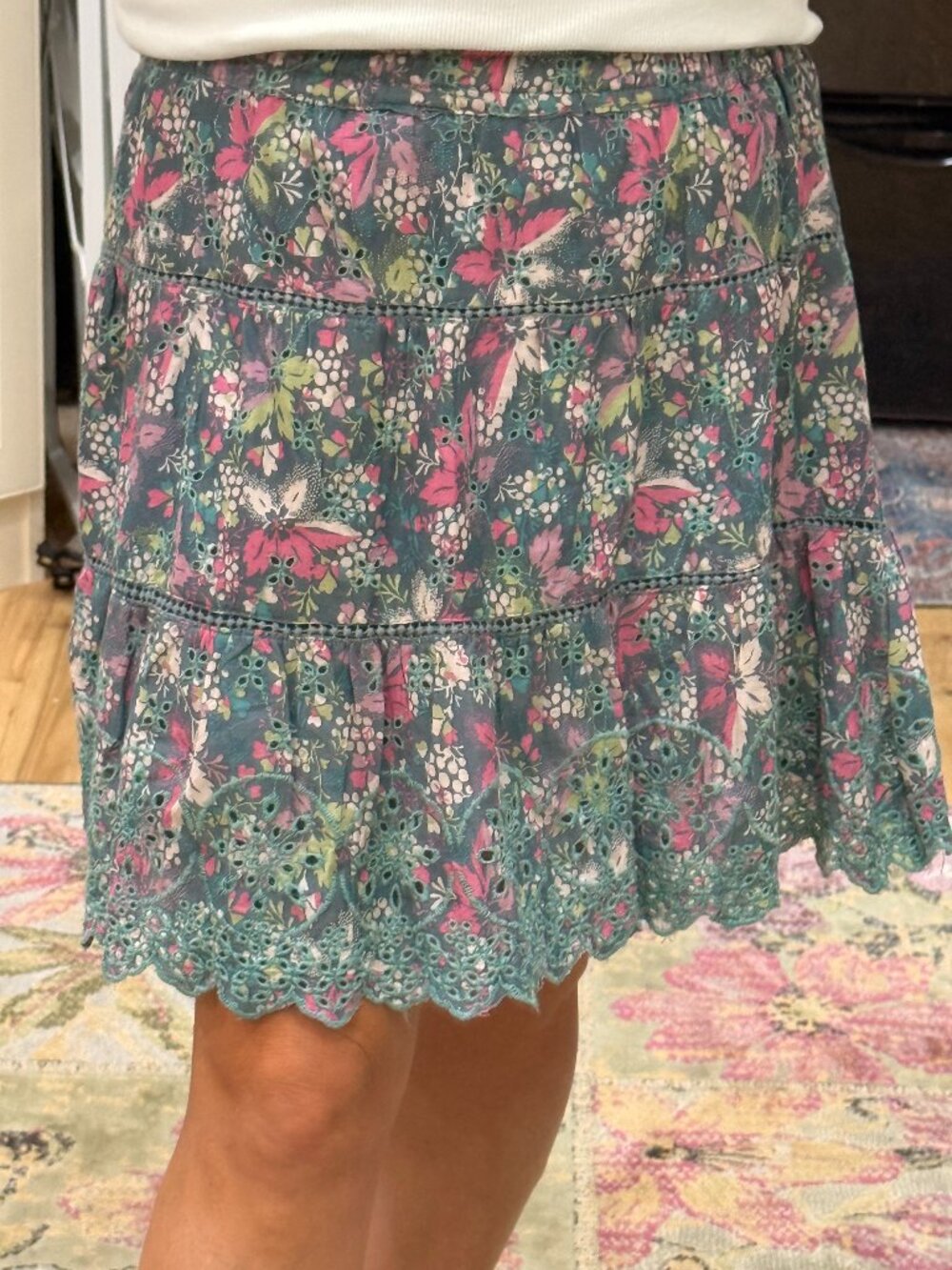 Jennifer and Grace Shirt size S small